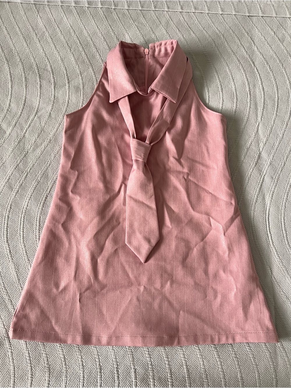 Sleeveless Pink Tie-Neck Women’s Top